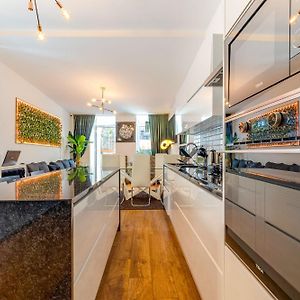 Cozy Nest Hostel